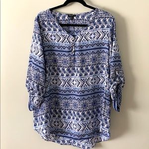 Blue and white detailed blouse. Lightweight .